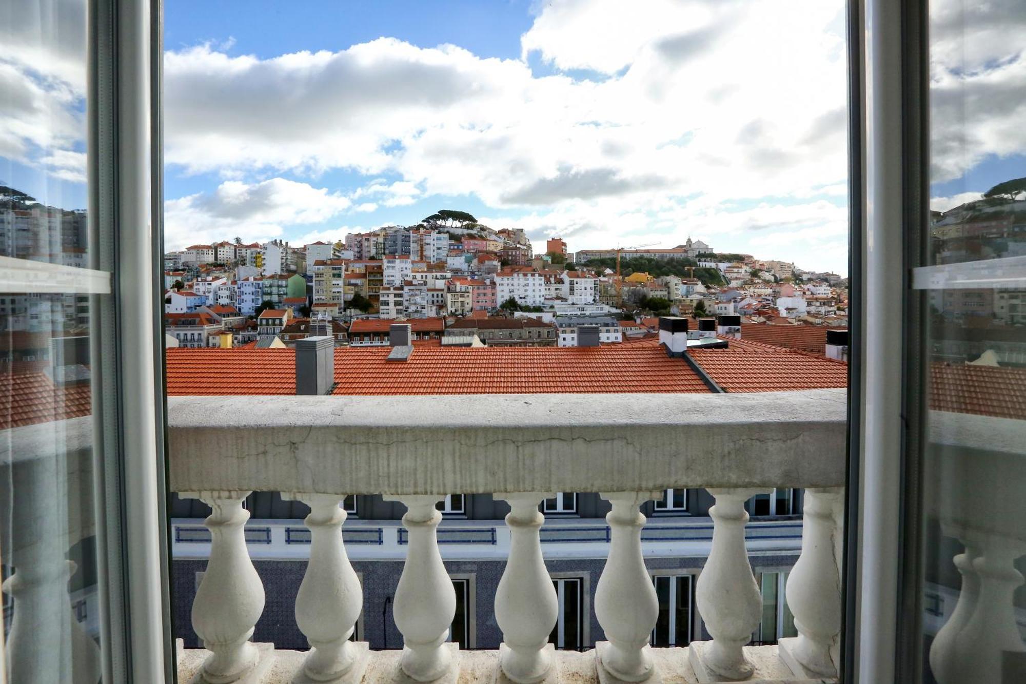 Urban Vista In Lisbon - By Misha'S Place 5D Apartman Kültér fotó